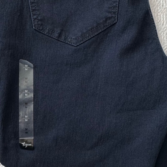 NWT Thyme Slim Fit Maternity Jeans Dark Blue Wash Size M - Picture 6 of 9